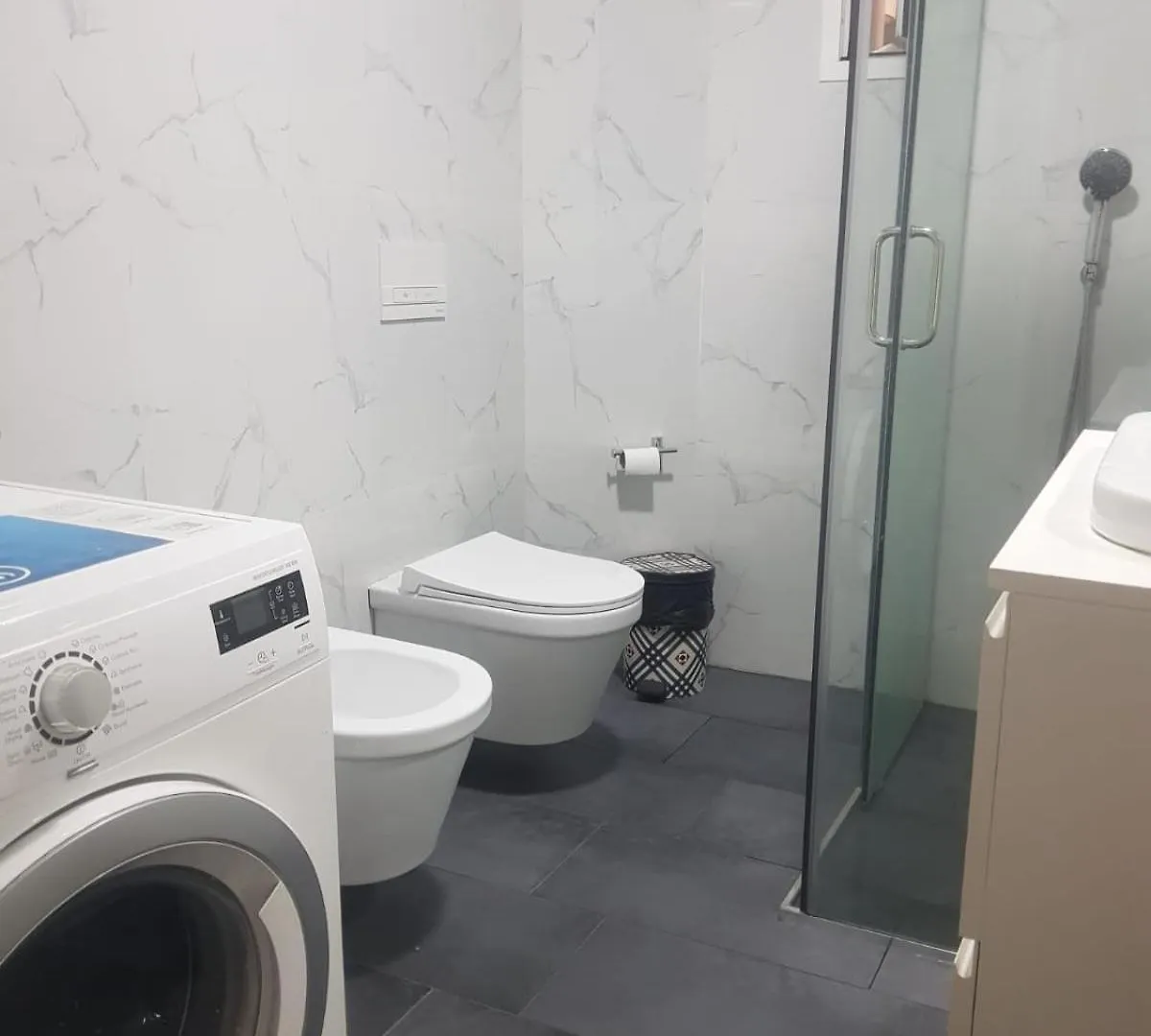 Chic Escape Tirana Central Apartment Near Blloku 0*,